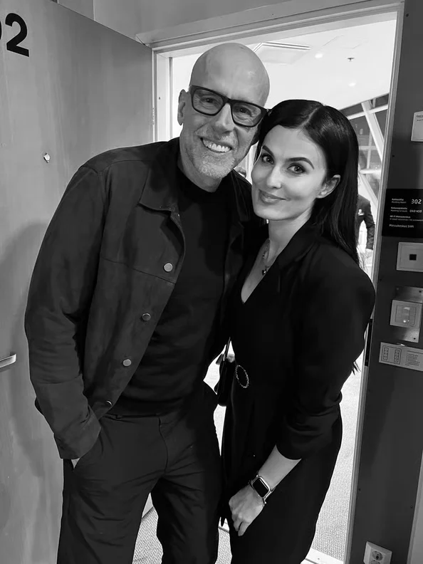 Maria Kmieciak i Scott Galloway